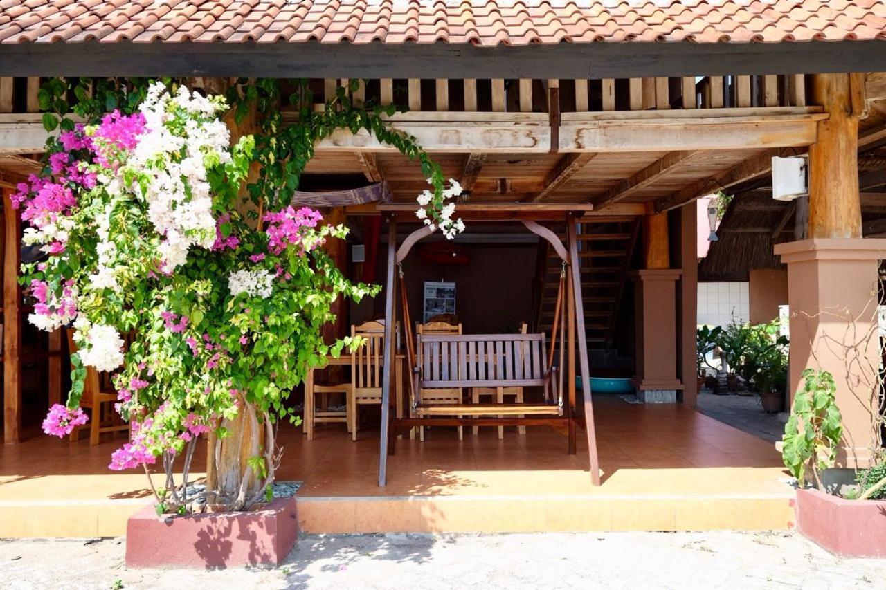Mario Hotel And Cafe Weetebula Exterior foto